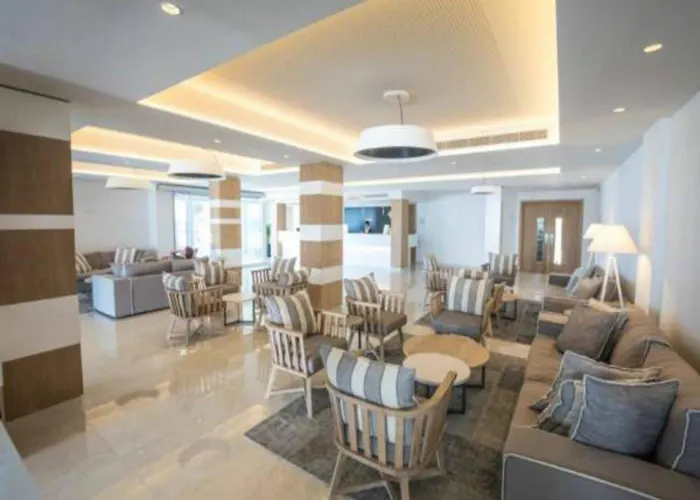 EVALENA BEACH HOTEL, PROTARAS