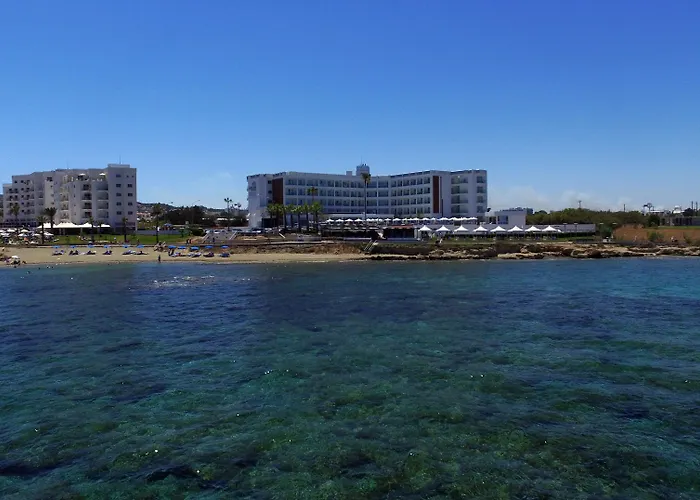 EVALENA BEACH HOTEL, PROTARAS