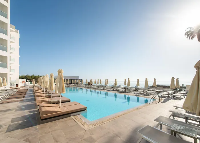 EVALENA BEACH HOTEL, PROTARAS
